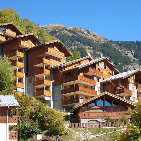 Apartment Spacieux Proche Telecabine Avec Terrasse Et Wifi - Fr-1-464-51 La Plagne
